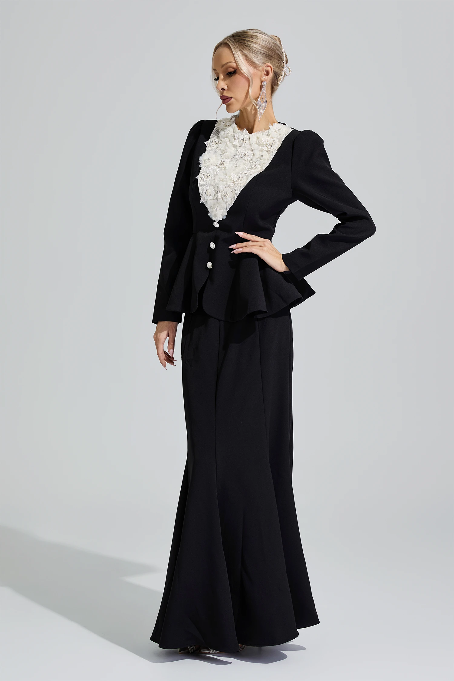 Leto Black Floral Collar Set