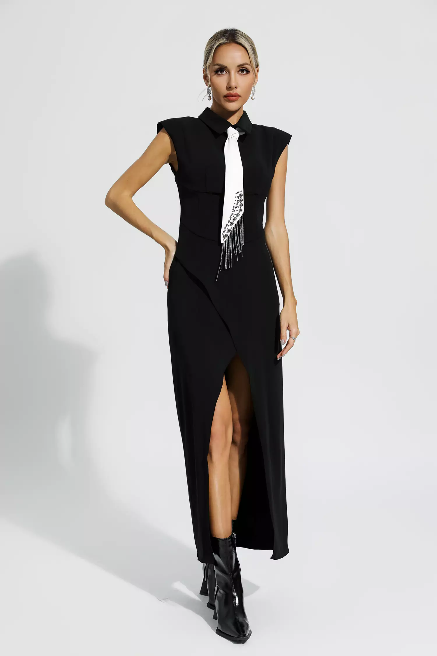 Liberty Black Sleeveless Maxi Dress-CATCHALL