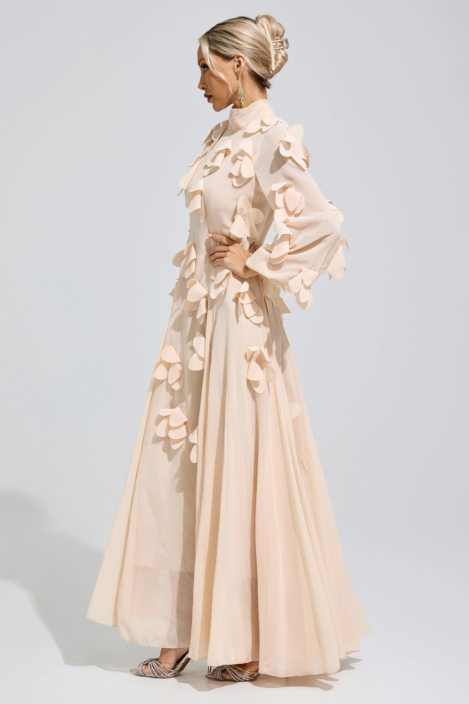 Meitner Apricot 3D Petal Maxi Dress