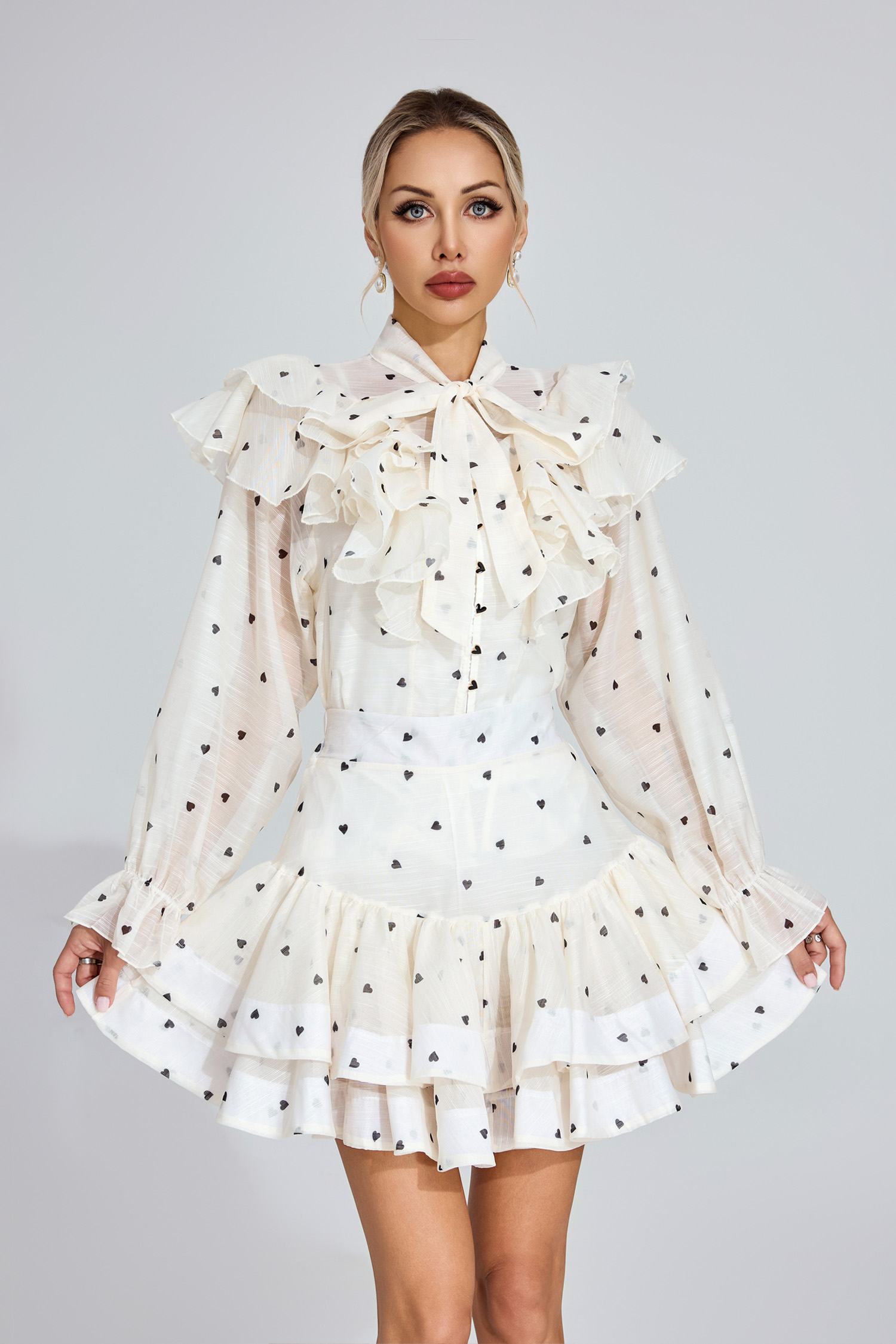 Mildred White Heart Print Set