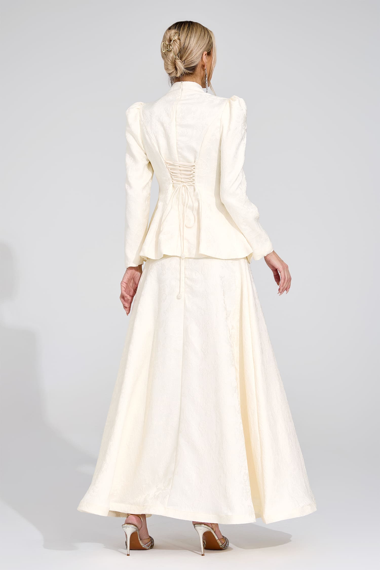 Nanna  Apricot Embroidered Set