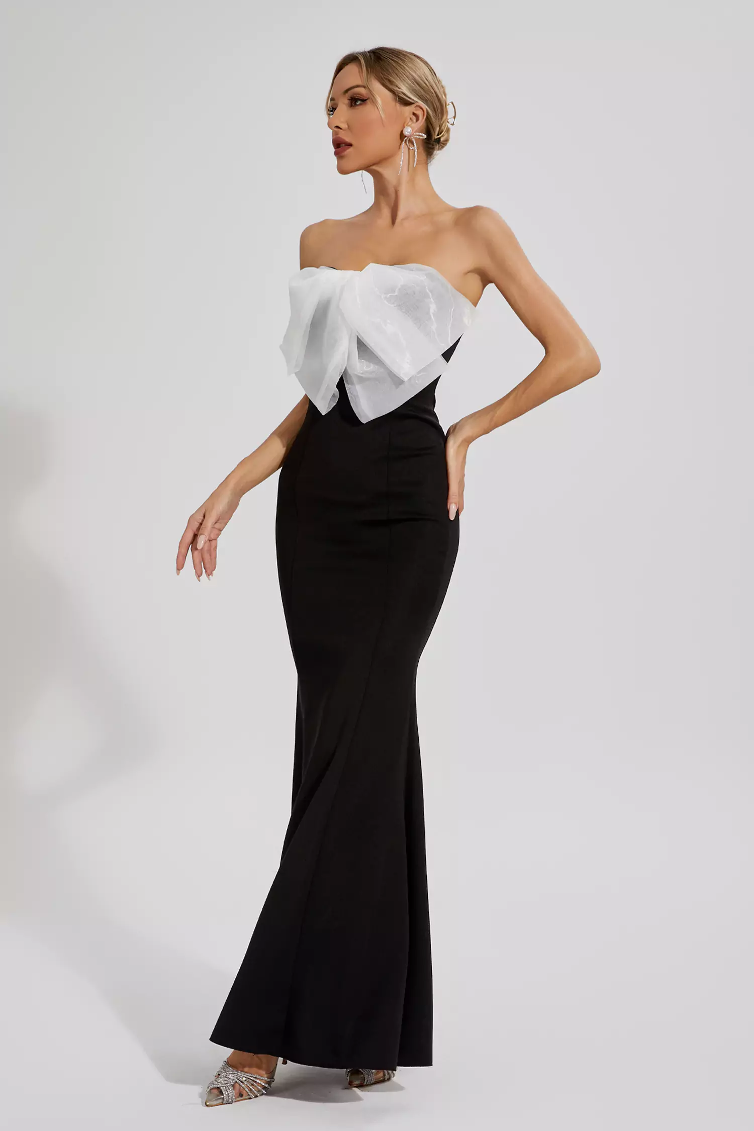 Paisleigh Black White-bow Mermaid Dress-CATCHALL