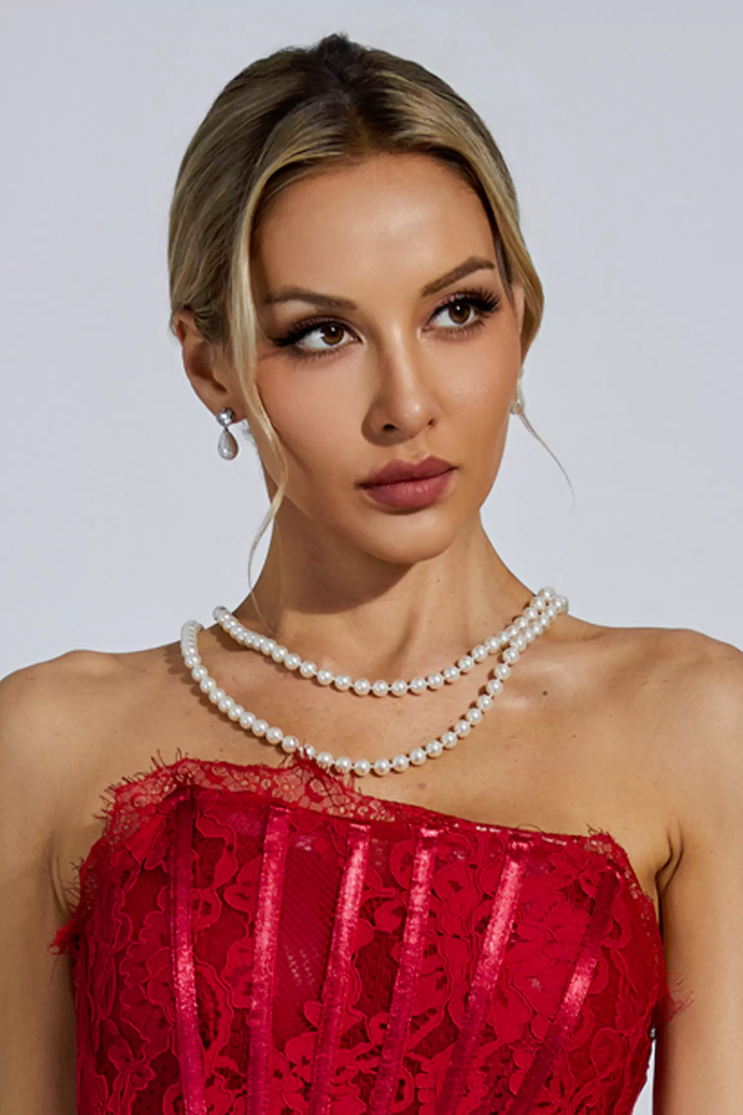 Paulina White Pearl Necklace