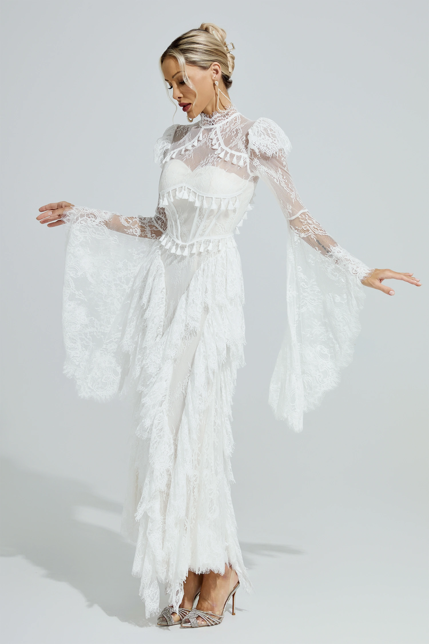 Ricoeur White Floral Lace Maxi Dress