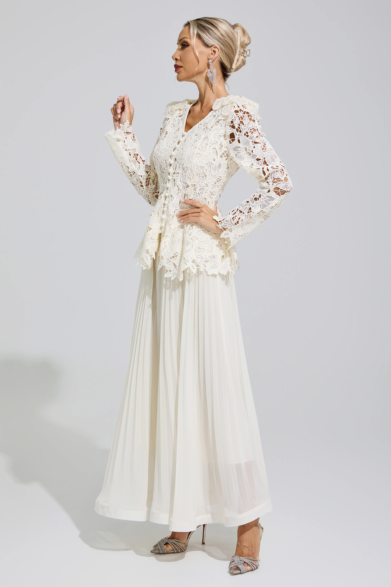 Susan Apricot Pleated Set
