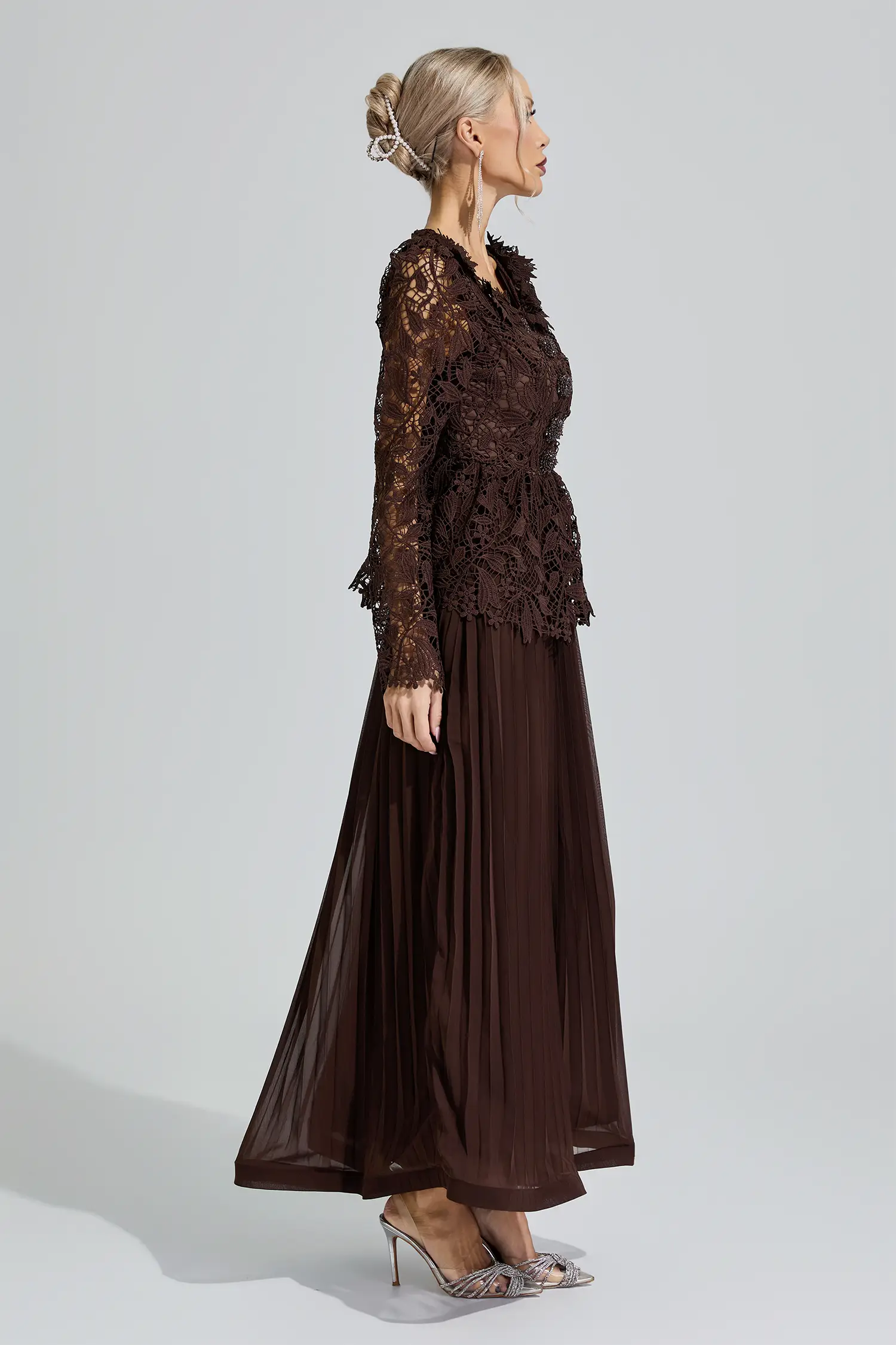 Venus Brown Lace Pleated Set