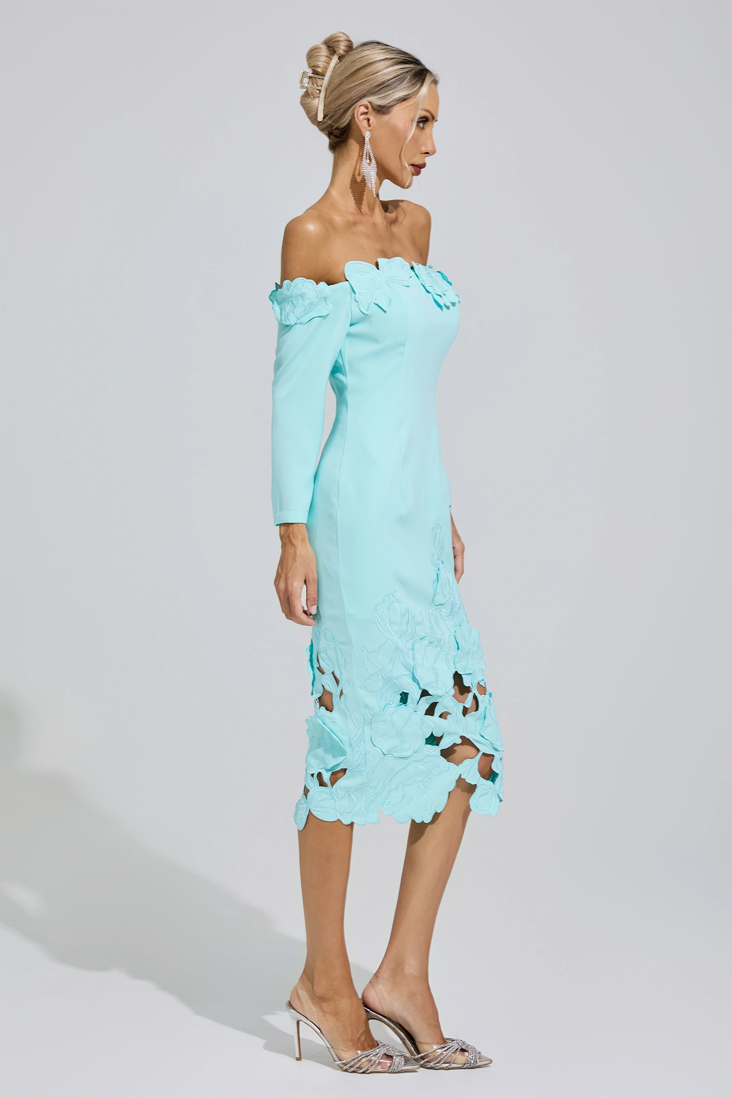 Wisława Green Off-Shoulder Embroidered Dress
