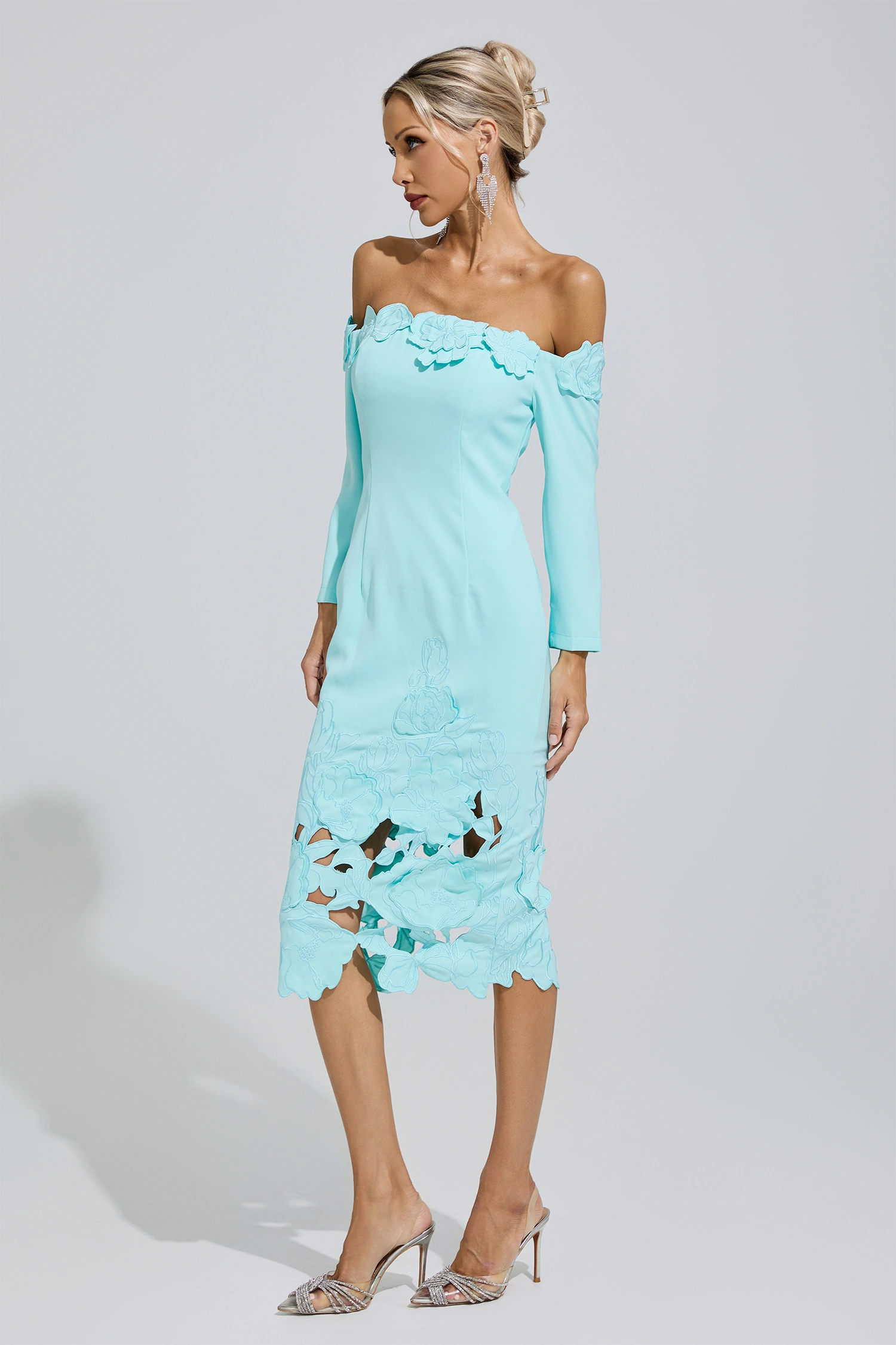 Wisława Green Off-Shoulder Embroidered Dress