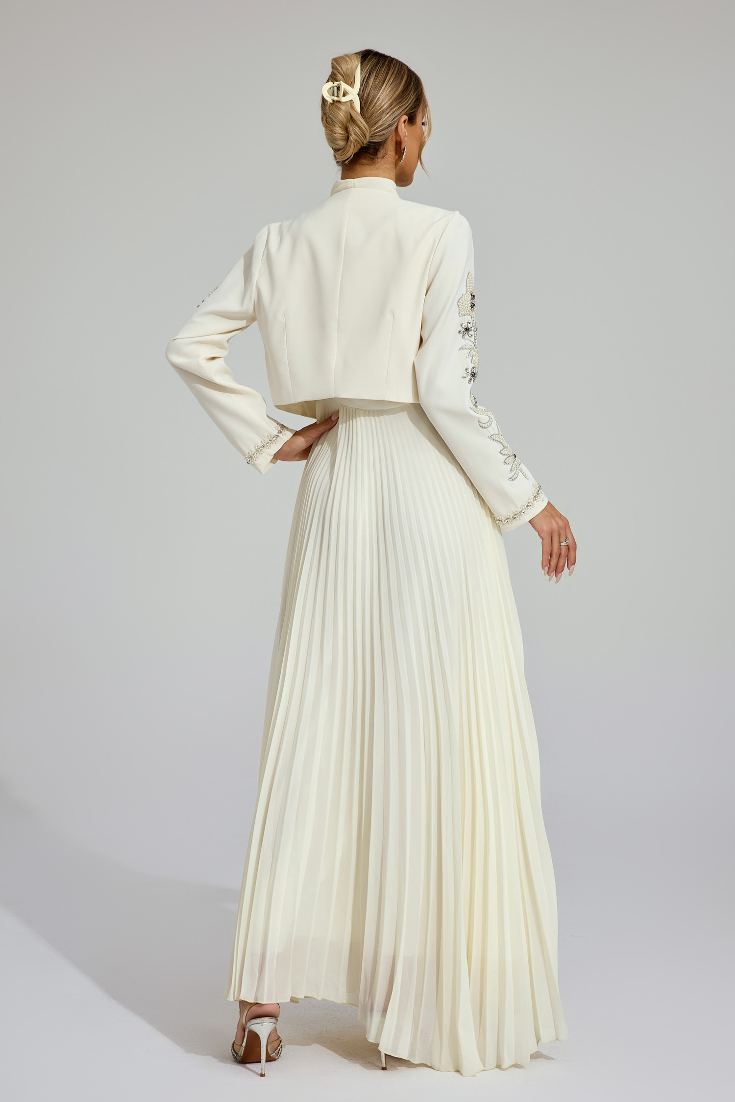 Woodrow White Beads Embellished Set