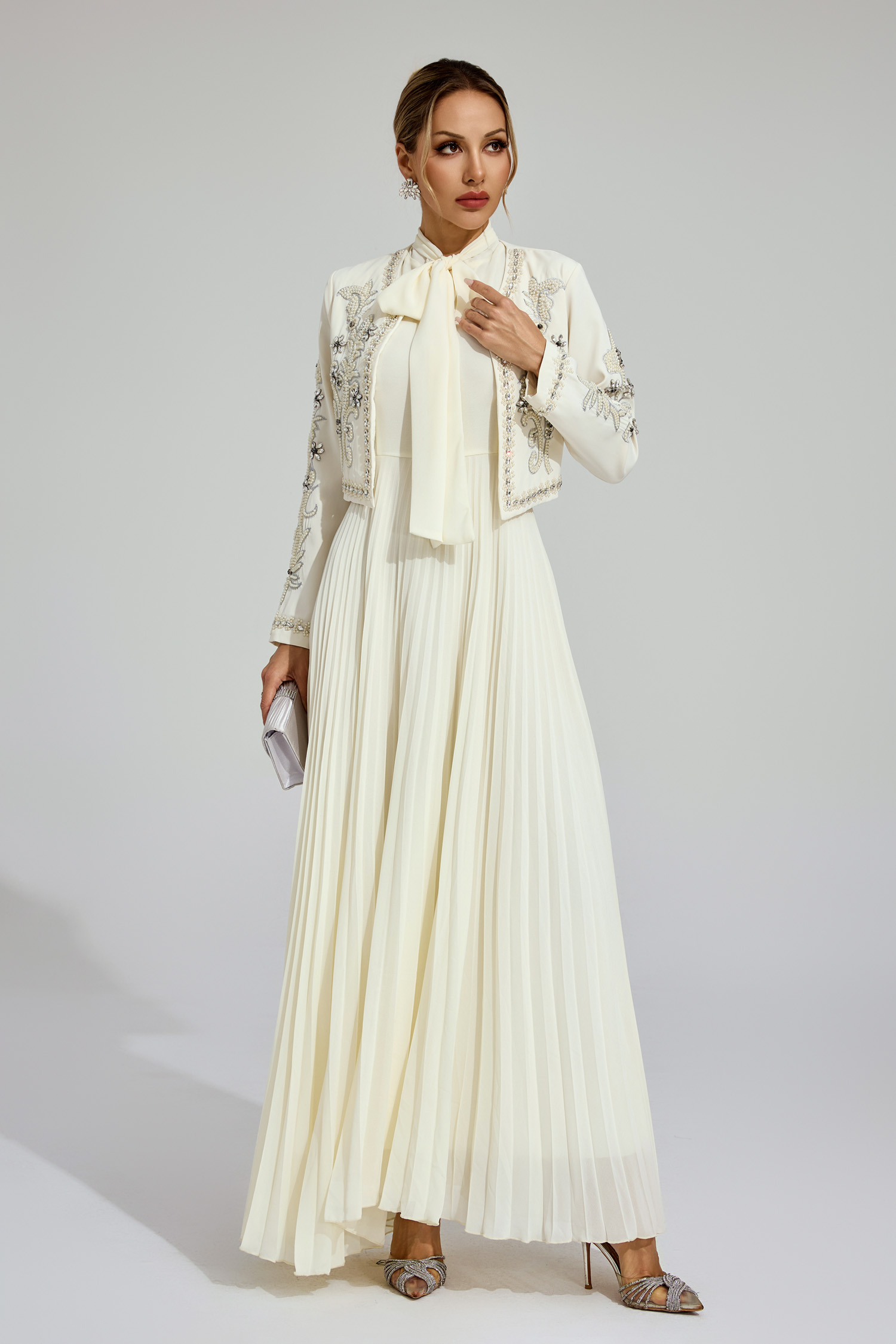 Woodrow White Beads Embellished Set