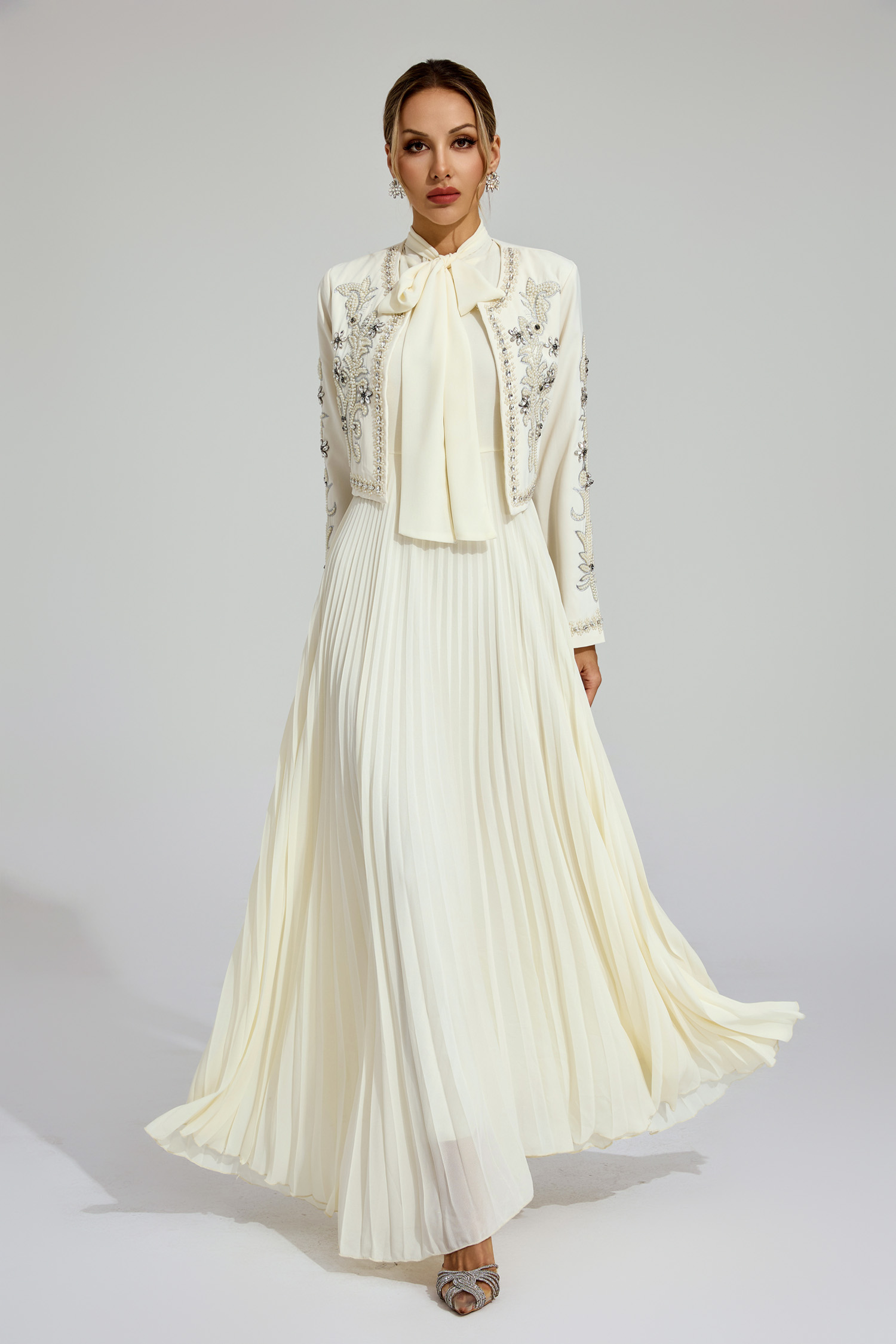 Woodrow White Beads Embellished Set