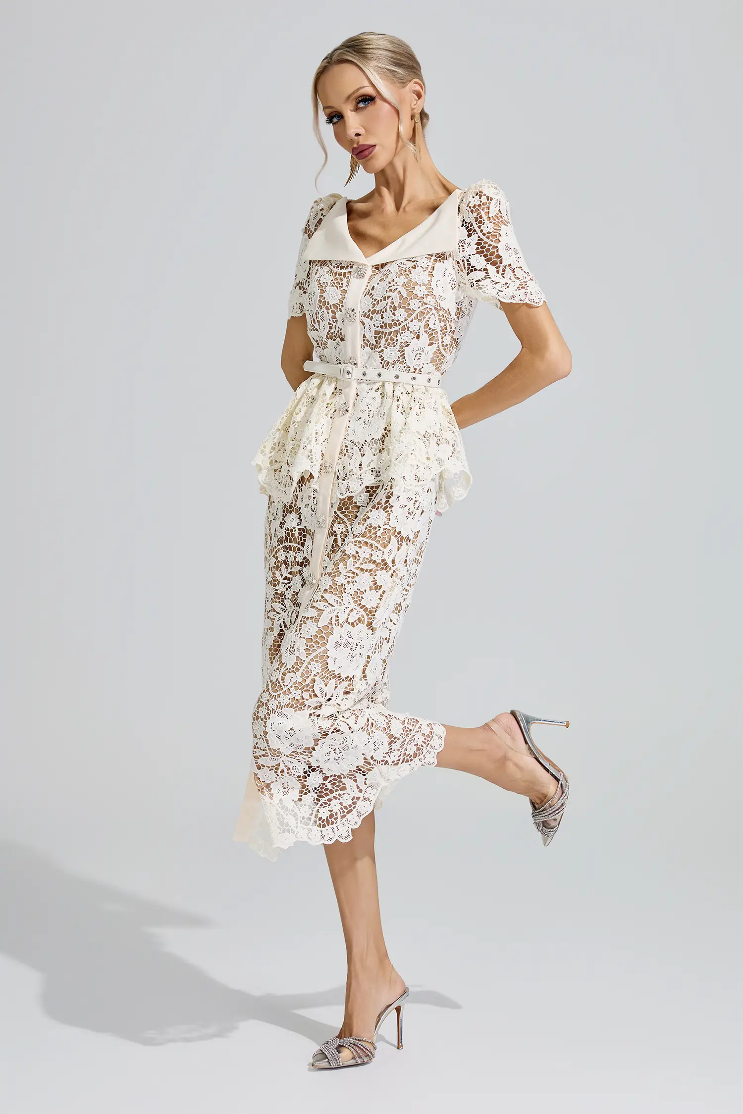Kahneman White Lace Cocktail Dress