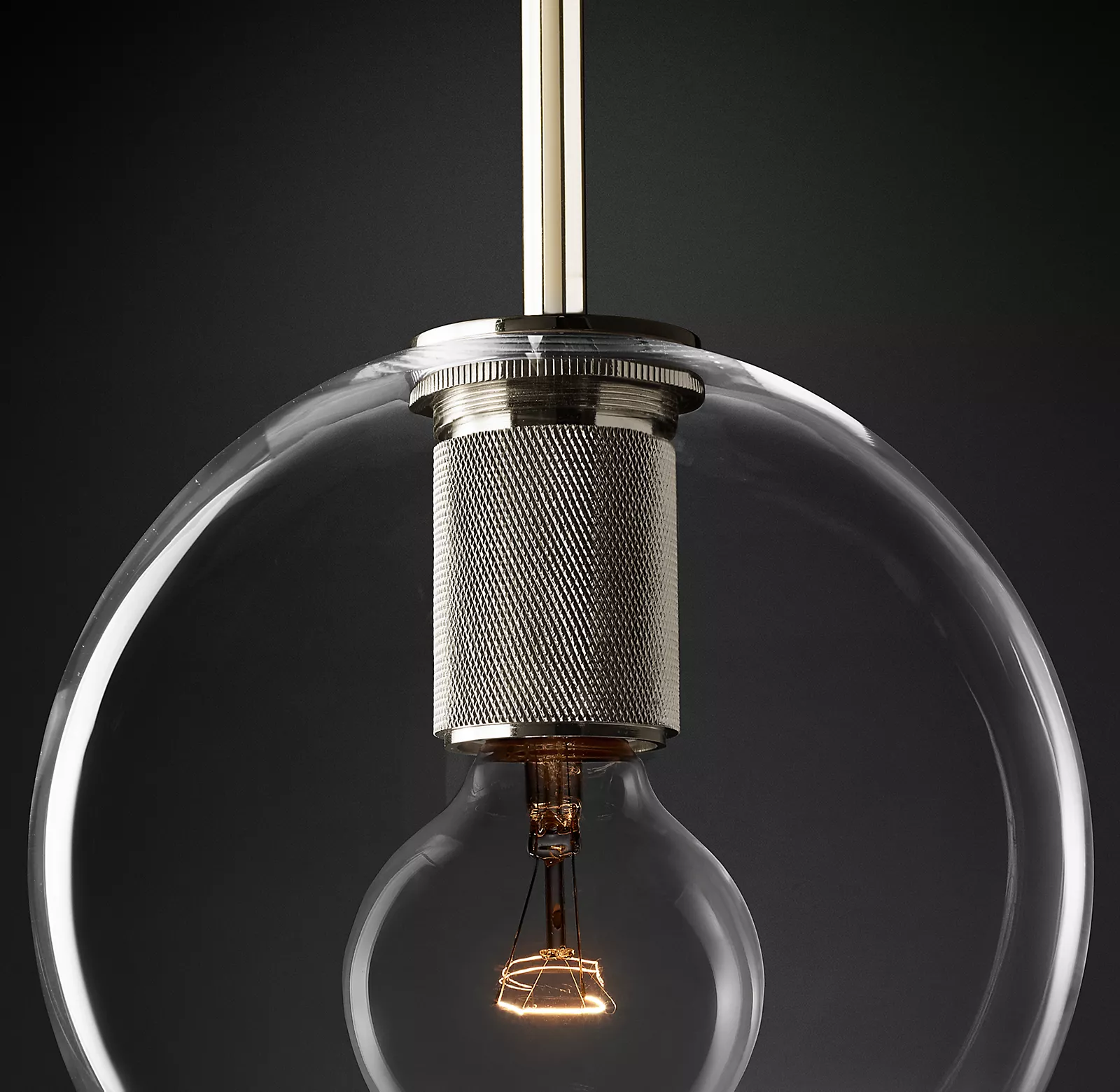 Utilitaire Globe Shade Pendant