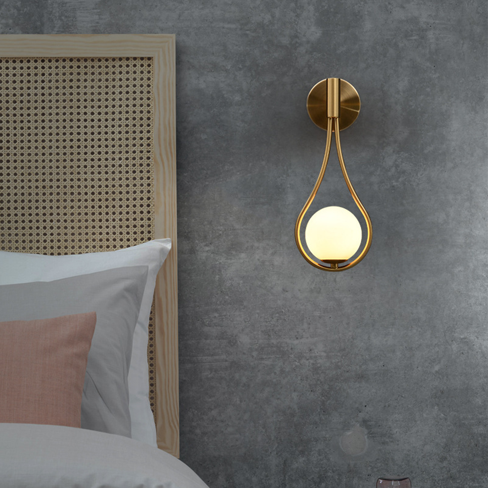 Light Luxury Golden Wall Sconce