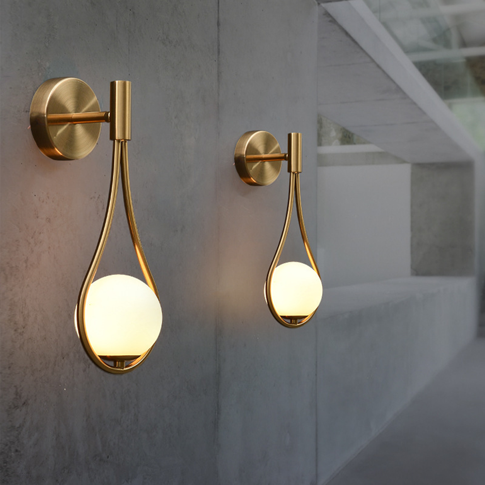 Light Luxury Golden Wall Sconce