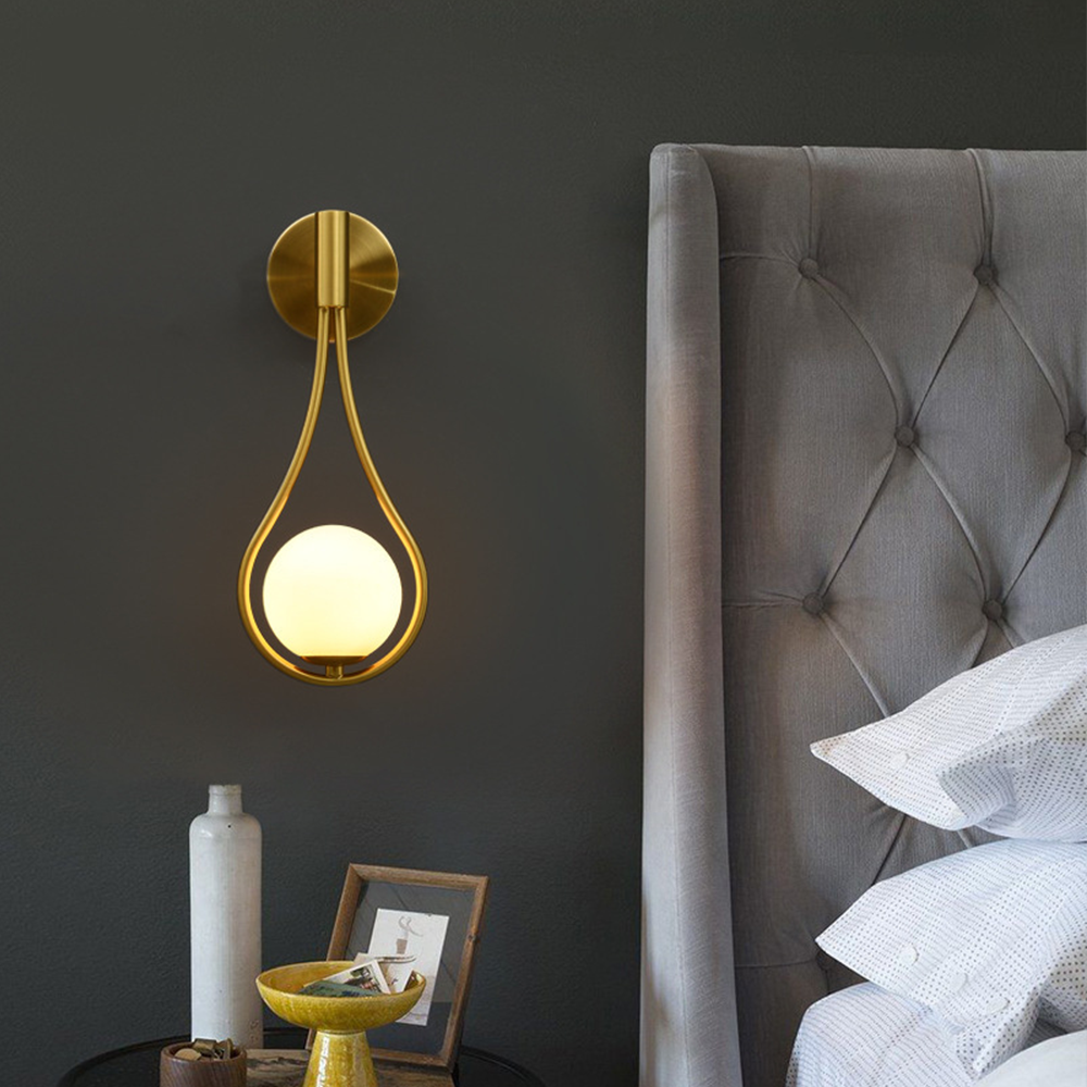 Light Luxury Golden Wall Sconce