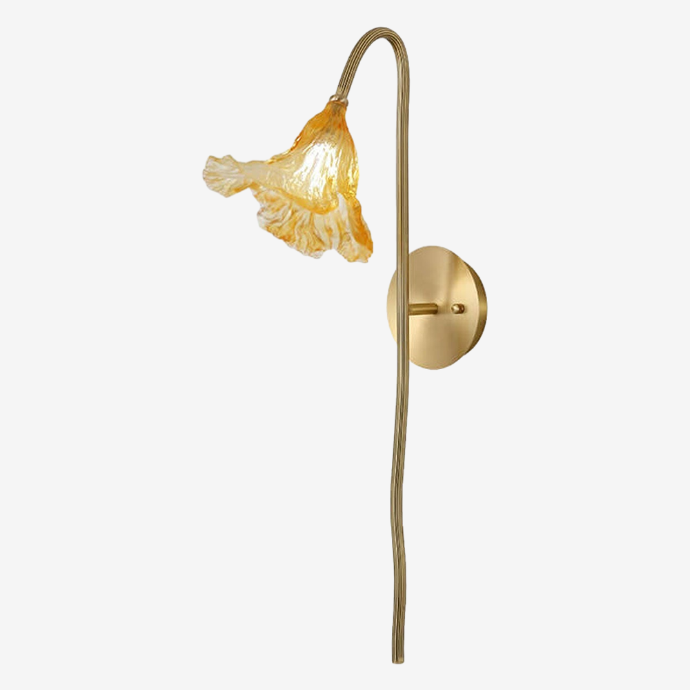 With its curved silhouette, the Zylero Lotus Leaf Sconce adds a fluid elegance to your living room, reminiscent of a lotus leaf's graceful curve.