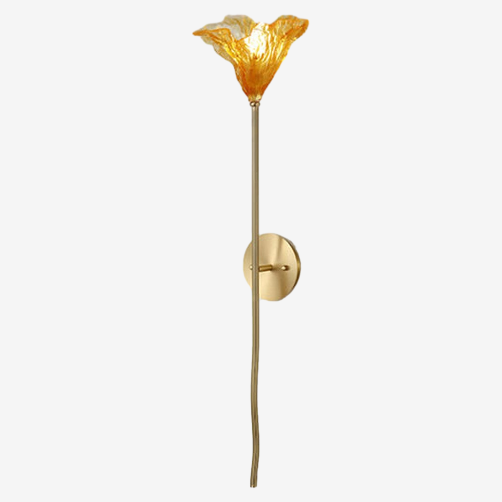The Zylero Lotus Leaf Wall Sconce in straight style offers a clean, minimalist approach, with the simplicity of straight lines complementing the natural leaf motif.