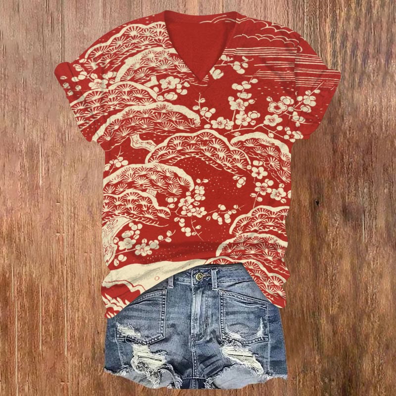 Women's Japanese Art Plum Blossom Art Print V-neck T-shirt