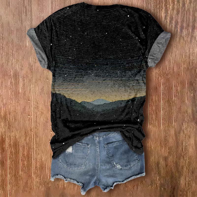 Women's Starry Sky Loving Cats Holding Tail Print V-neck Short-sleeved T-shirt - image 2