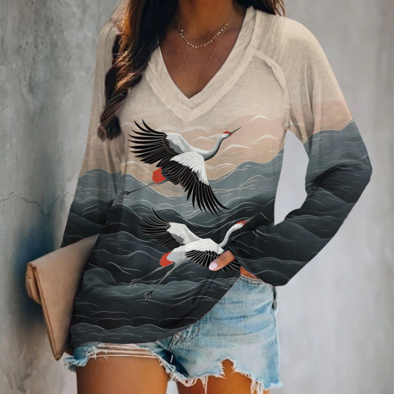 Vintage Cloud Sea Crane Print V-neck Long Sleeve T-shirt - Beige - 5XL - image 1