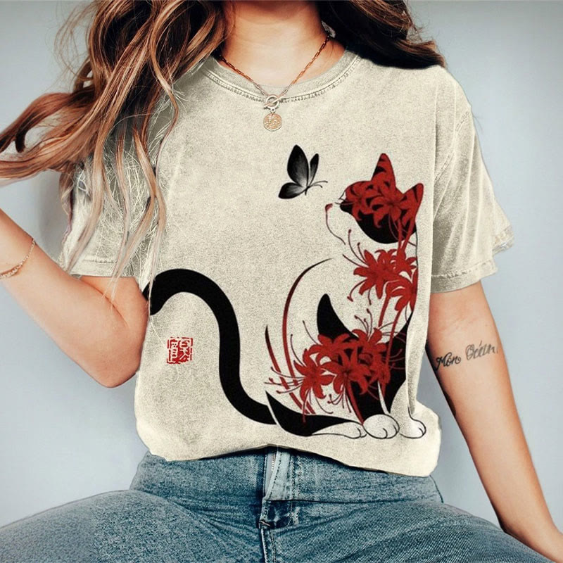 Women's Spider Lily Floral Cat Japanese Art Print Round Neck T-shirt - Apricot - 8XL - image 1