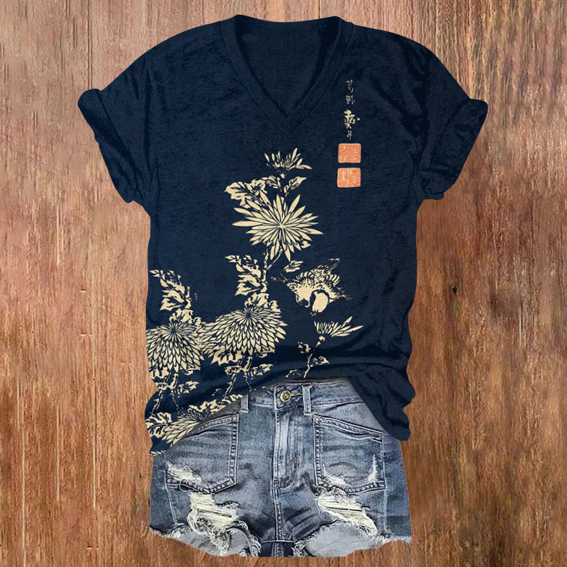 Vintage Chrysanthemum Print V-neck T-shirt - Navy Blue - 5XL - image 1