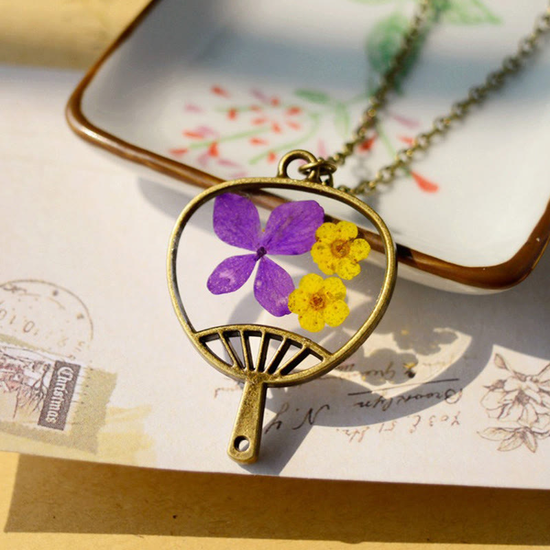 Japanese Retro Floral Fan Necklace - image 2