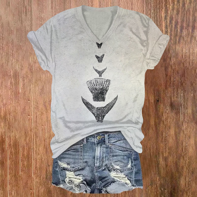 Hand-painted Fishtail Print V-neck T-shirt - Light Gray - 5XL - image 1