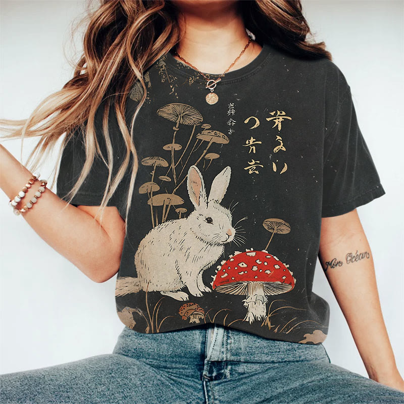 Women's Vintage Rabbit And Vibrant Mushroom Print Print Casaul T-shirt - Black - US44-46(8XL) - image 1