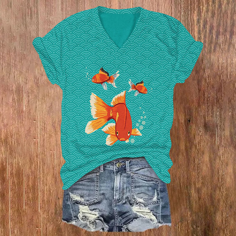 Vintage Japanese Style Fun Goldfish And Wave Art T-shirt - Green - US32-34(5XL) - image 1