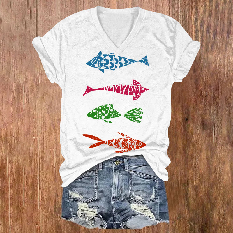 Contrast Japanese Fish Print V-neck T-shirt - White - US32-34(5XL) - image 1