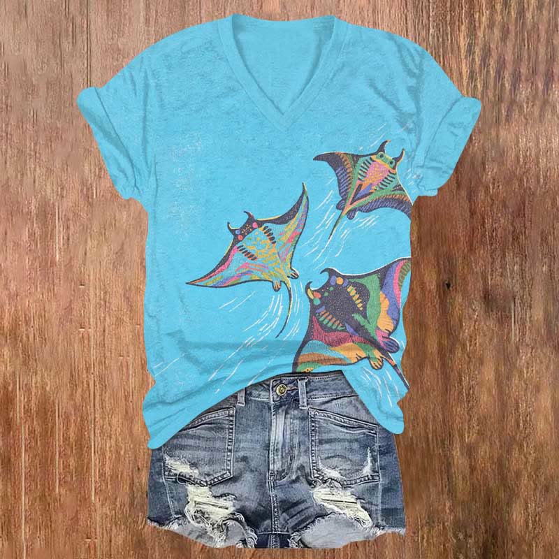 Rainbow Manta Ray Art Print V-neck T-shirt - Sky Blue - US32-34(5XL) - image 1