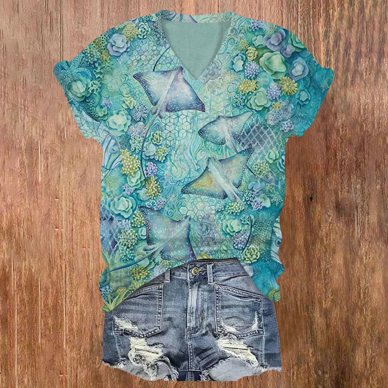 Fantasy Geometric Ray Print V-neck T-shirt - Green - US32-34(5XL) - image 1