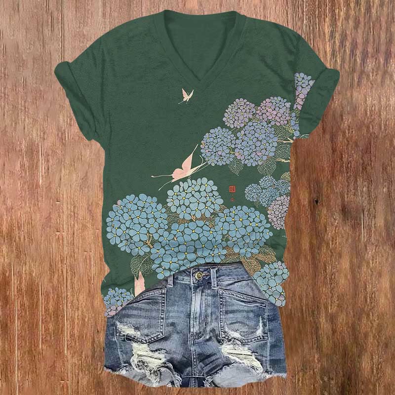 Vintage Hydrangea Blossom & Butterfly Art Print V-neck T-shirt - Green - US32-34(5XL) - image 1