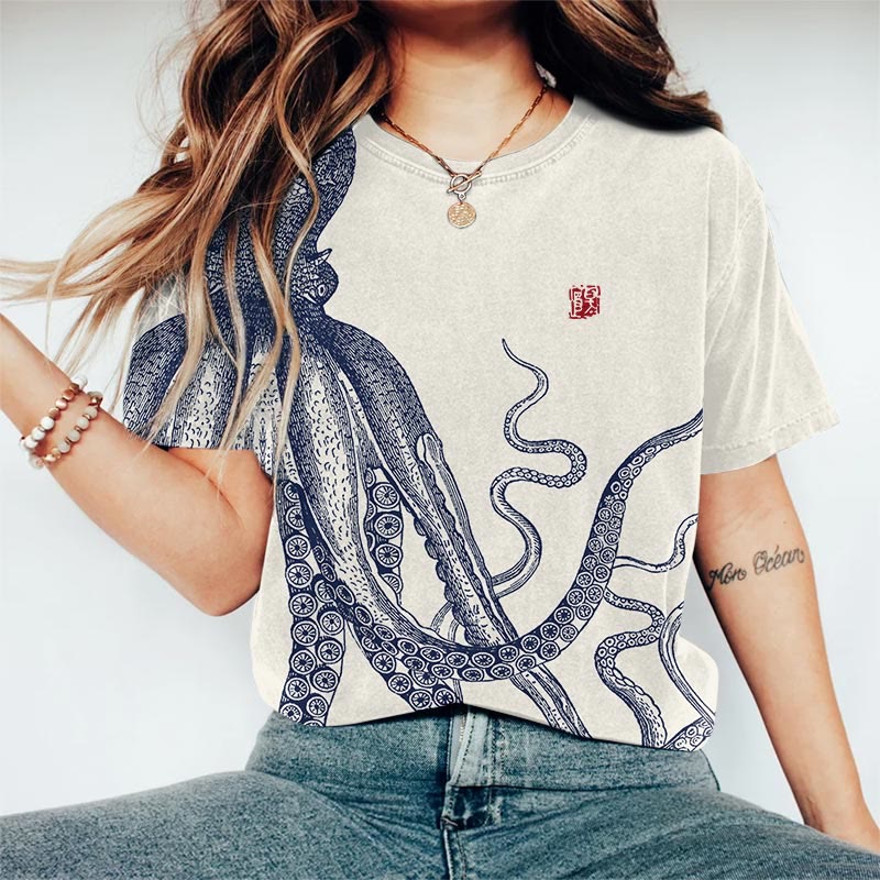 Japanese Art Octopus Art Print Casaul T-shirt - Apricot - US44-46(8XL) - image 1