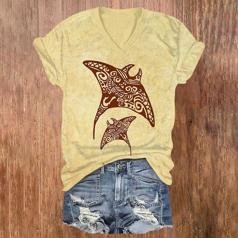 Retro Manta Ray Pattern Art Print V-neck T-shirt - Apricot - US32-34(5XL) - image 1