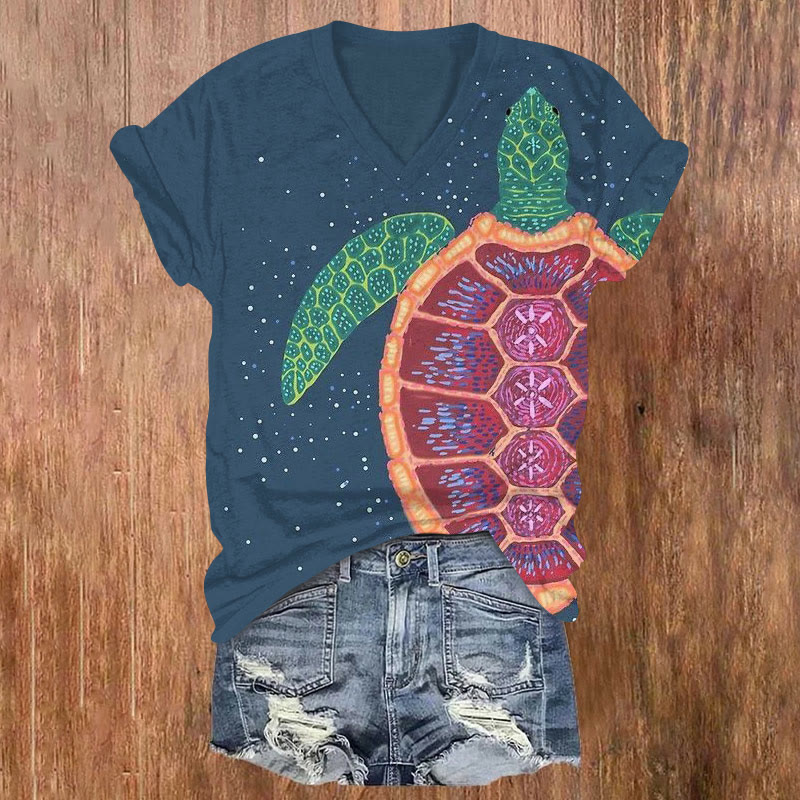 Asymmetric Contrast Turtle Print V-neck T-shirt - Blue - US32-34(5XL) - image 1