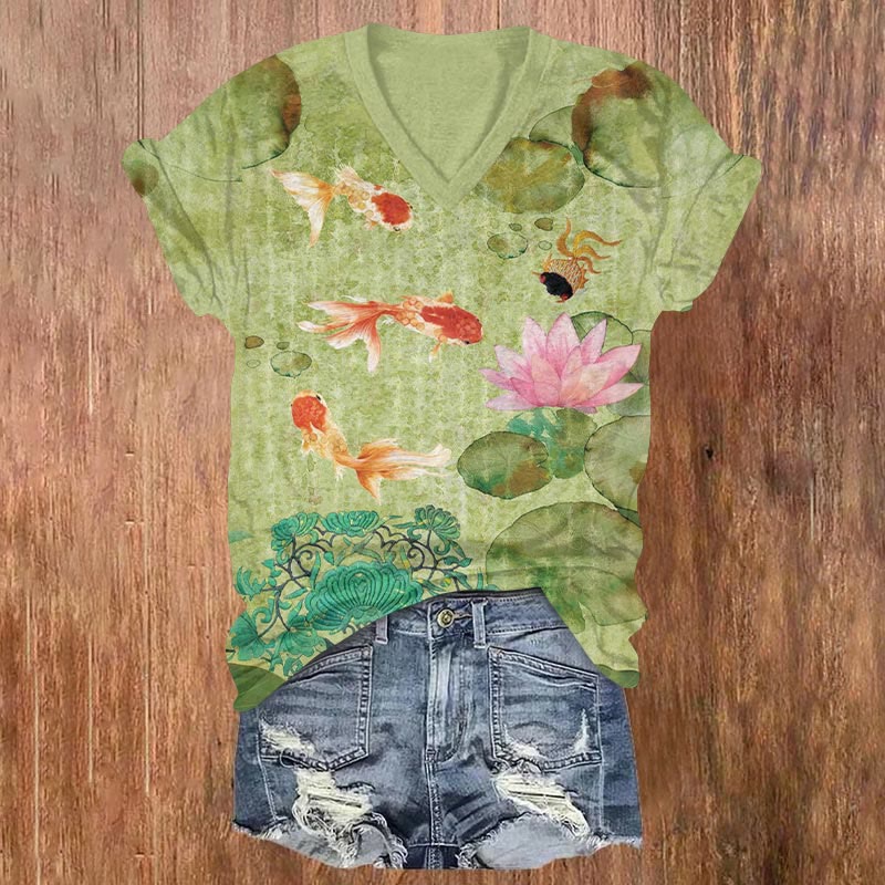 Japanese Goldfish And Lotus Art Print V-neck T-shirt - Green - US32-34(5XL) - image 1