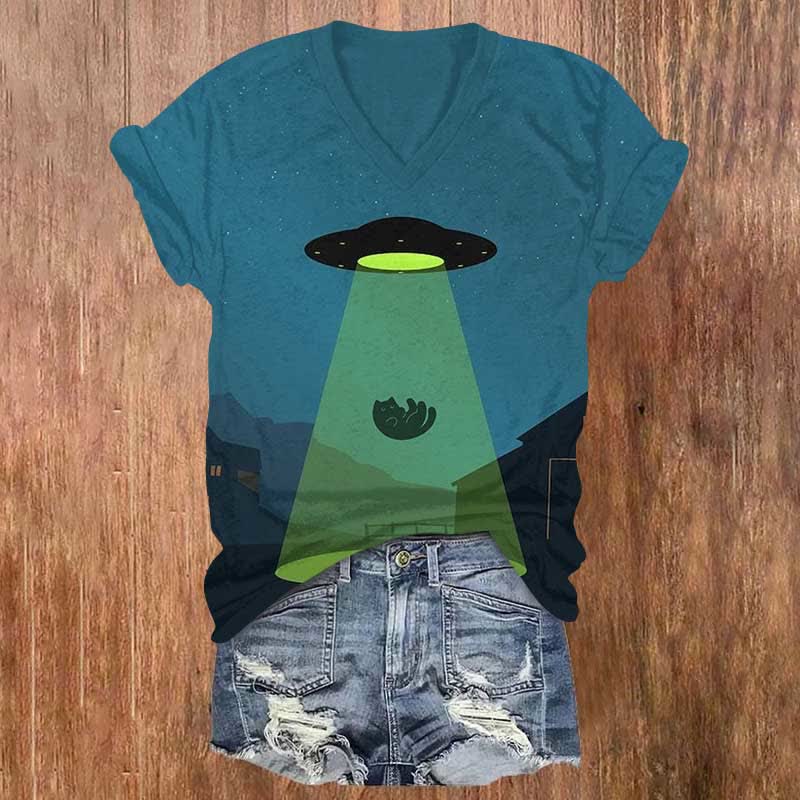 Alien Catching  Cat In Farm Art Print V-neck T-shirt - Green - US32-34(5XL) - image 1