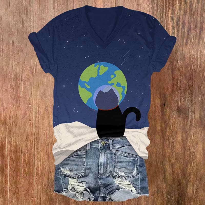 Funny Cat Looking At The Earth From The Moon Print V-neck T-shirt - Blue - US32-34(5XL) - image 1