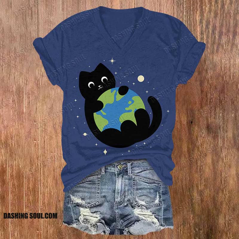 Lovely Black Cat Holding The Earth Print V-neck T-shirt - Dark Blue - US32-34(5XL) - image 1
