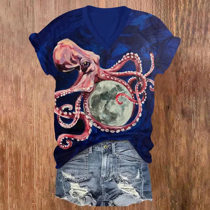 Japanese Oil Painting Octopus Holding The Moon Print V-neck T-shirt - Blue - US32-34(5XL) - image 1