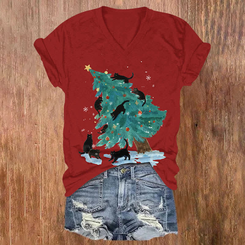 Oil Painting Cats Playing Around Christmas Tree Print V-neck T-shirt - Red - US32-34(5XL) - image 1