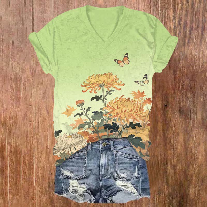 Japanese Lovely Chrysanthemum & Butterfly Art Print V-neck T-shirt - Green - US32-34(5XL) - image 1