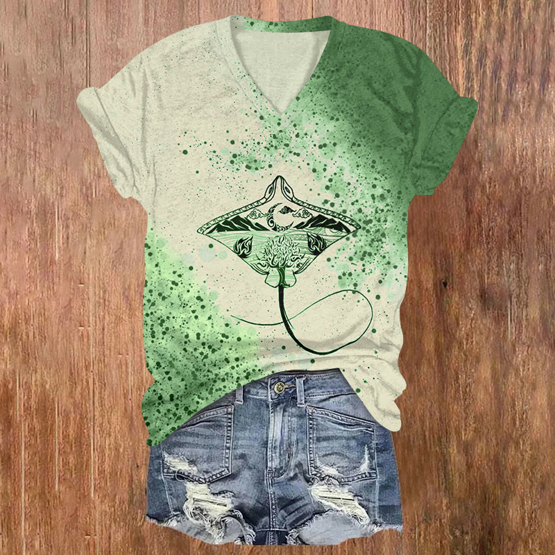 Ink Art Manta Ray Print V-neck T-shirt - Green - US32-34(5XL) - image 1