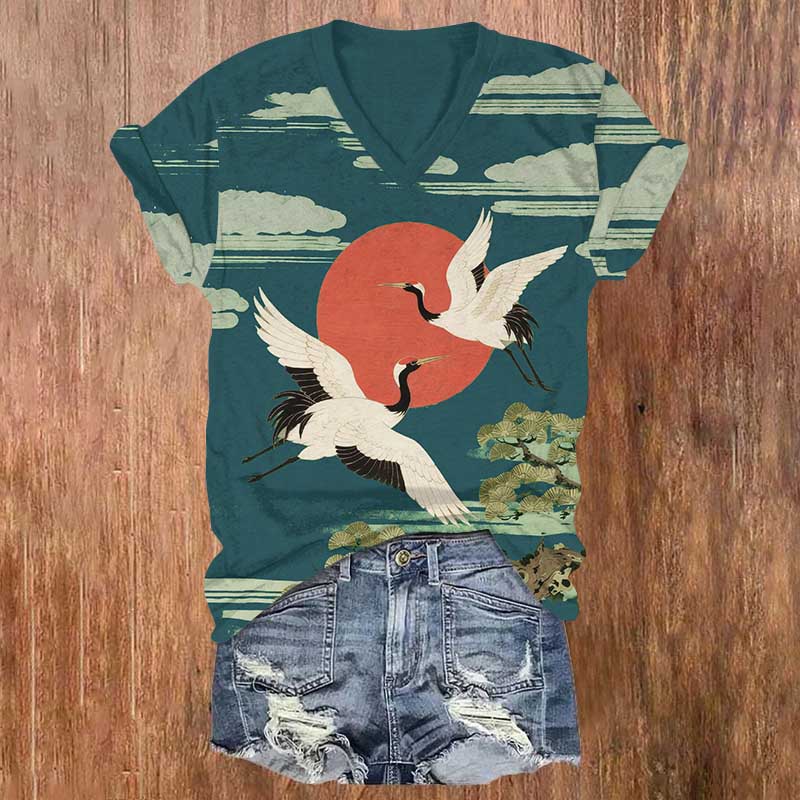 Japanese Vintage Crane Flying Around The Sun Print V-neck T-shirt - Olive Green - US32-34(5XL) - image 1