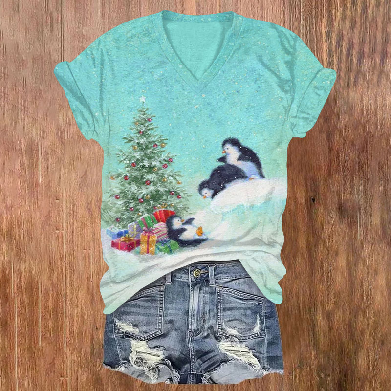 Cute Baby Penguins Playing Under Christmas Tree Print V-neck T-shirt - Green - US32-34(5XL) - image 1