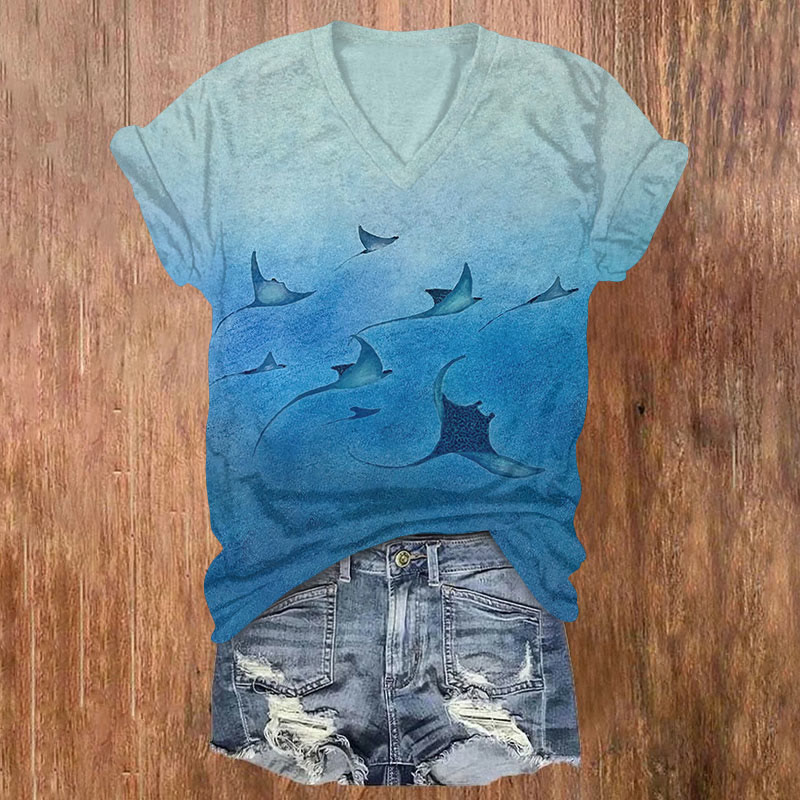 Ocean Manta Ray Print Short Sleeved V-neck T-shirt - Blue - US32-34(5XL) - image 1