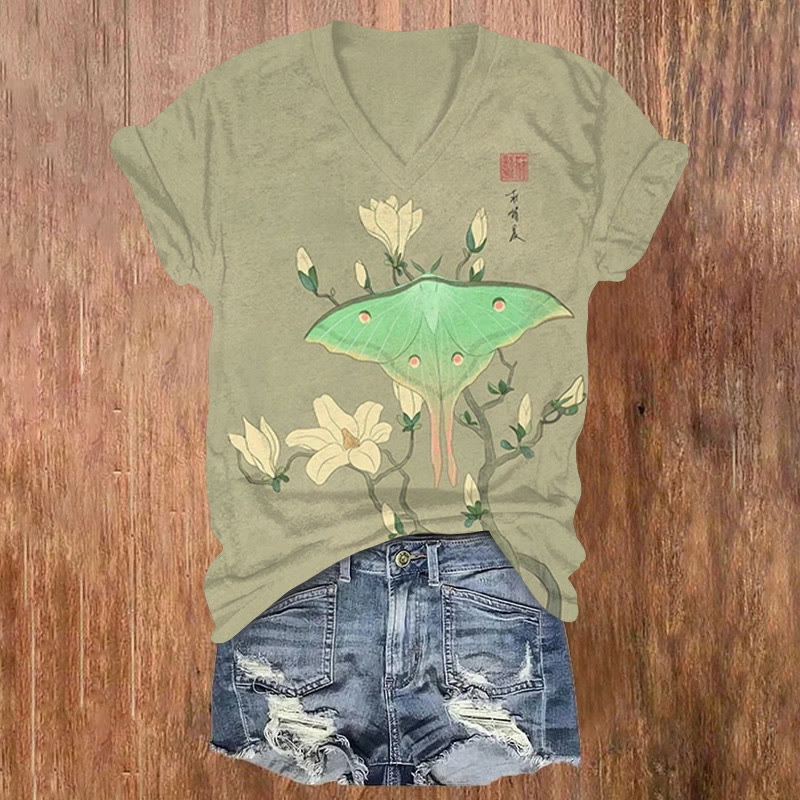 Japanese Vintage Moth & Lily Blossom Print Short Sleeved V-neck T-shirt - Green - US32-34(5XL) - image 1